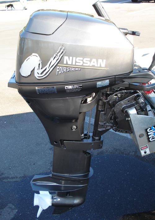 18 Hp nissan outboard prop #4