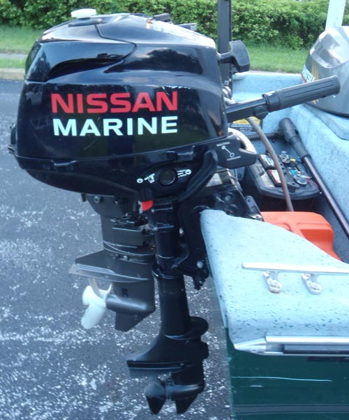 Nissan 5 hp 4-stroke outboard motor #3