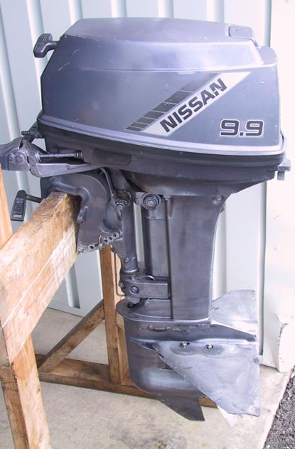 Nissan 15 hp outboard motor #3