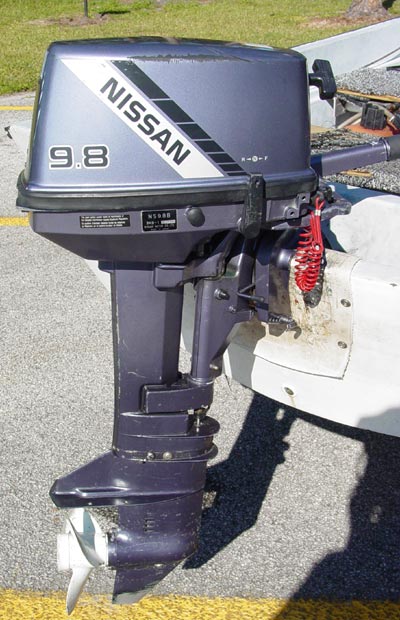 Nissan marine 6hp outboard #9