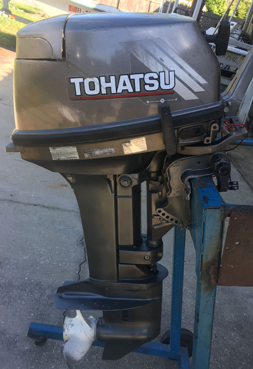 Тохатсу 9.8 2х тактный купить. Лодочный мотор Тохатсу 18. Tohatsu 5 2-х тактный. Мотор Тохатсу 18 4 такта. Мотор Tohatsu 18 2х тактный.